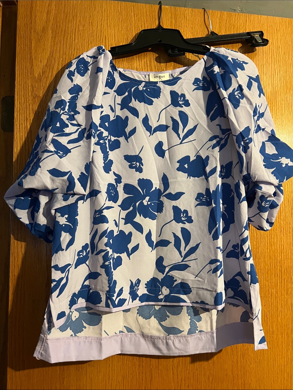 Umgee Blue & White Floral Puff Sleeve Blouse